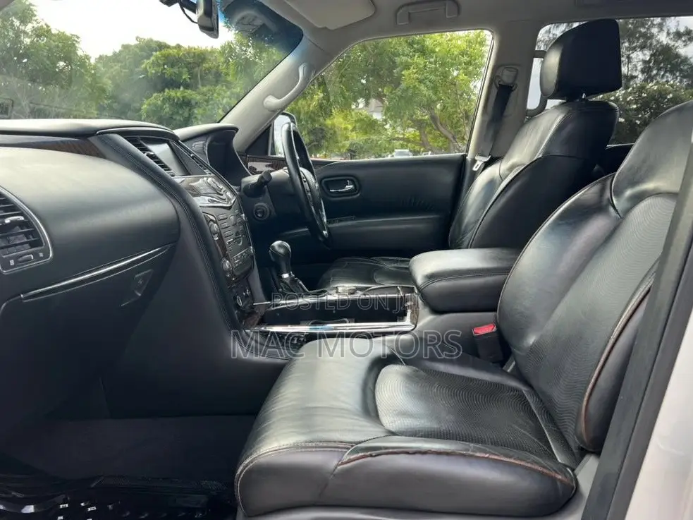 Nissan Patrol 2015 Silver
