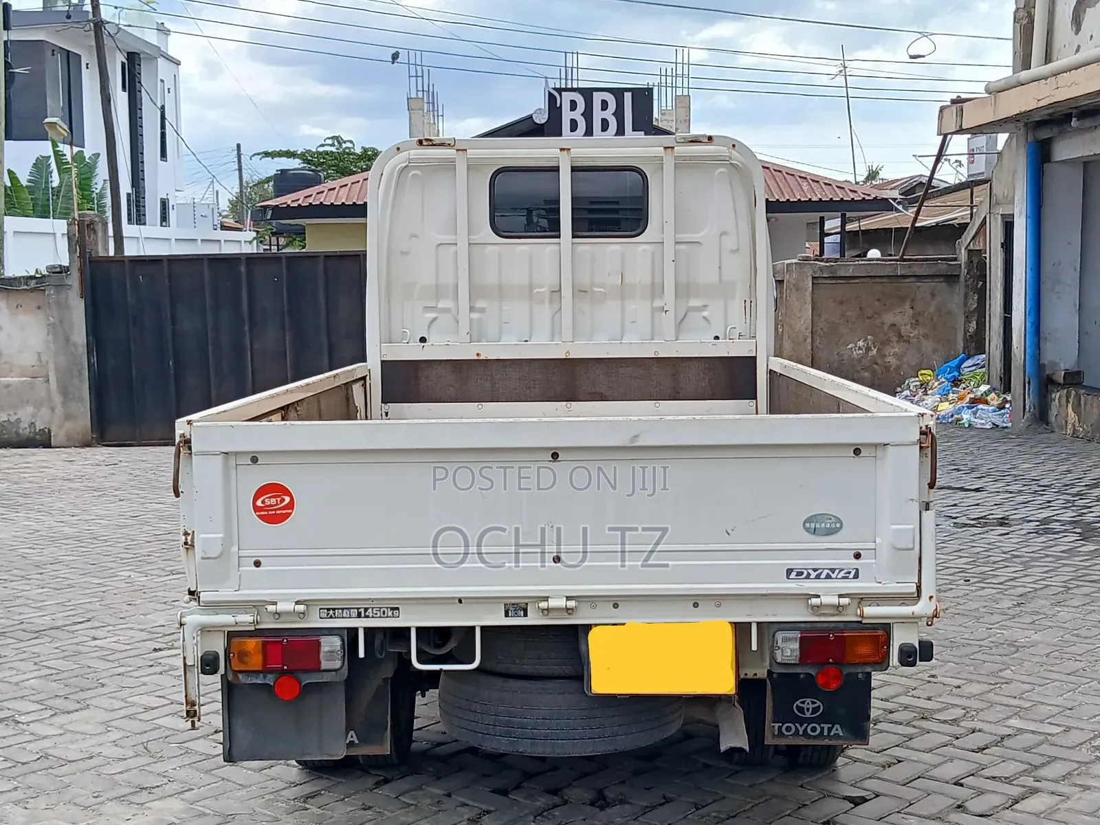 Toyota Dyna 2010 White