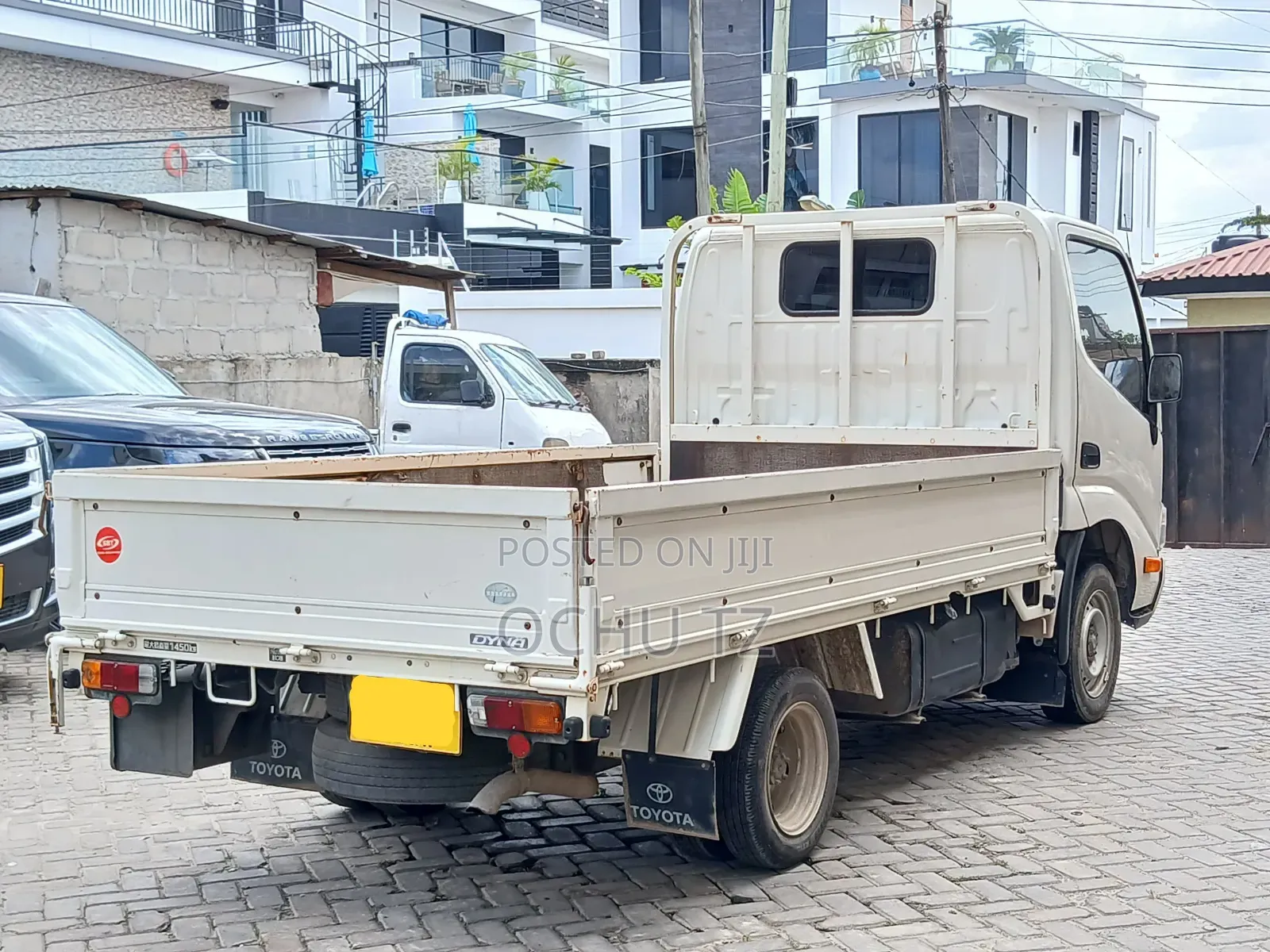 Toyota Dyna 2010 White