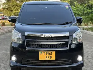 Toyota Noah 2007 Black