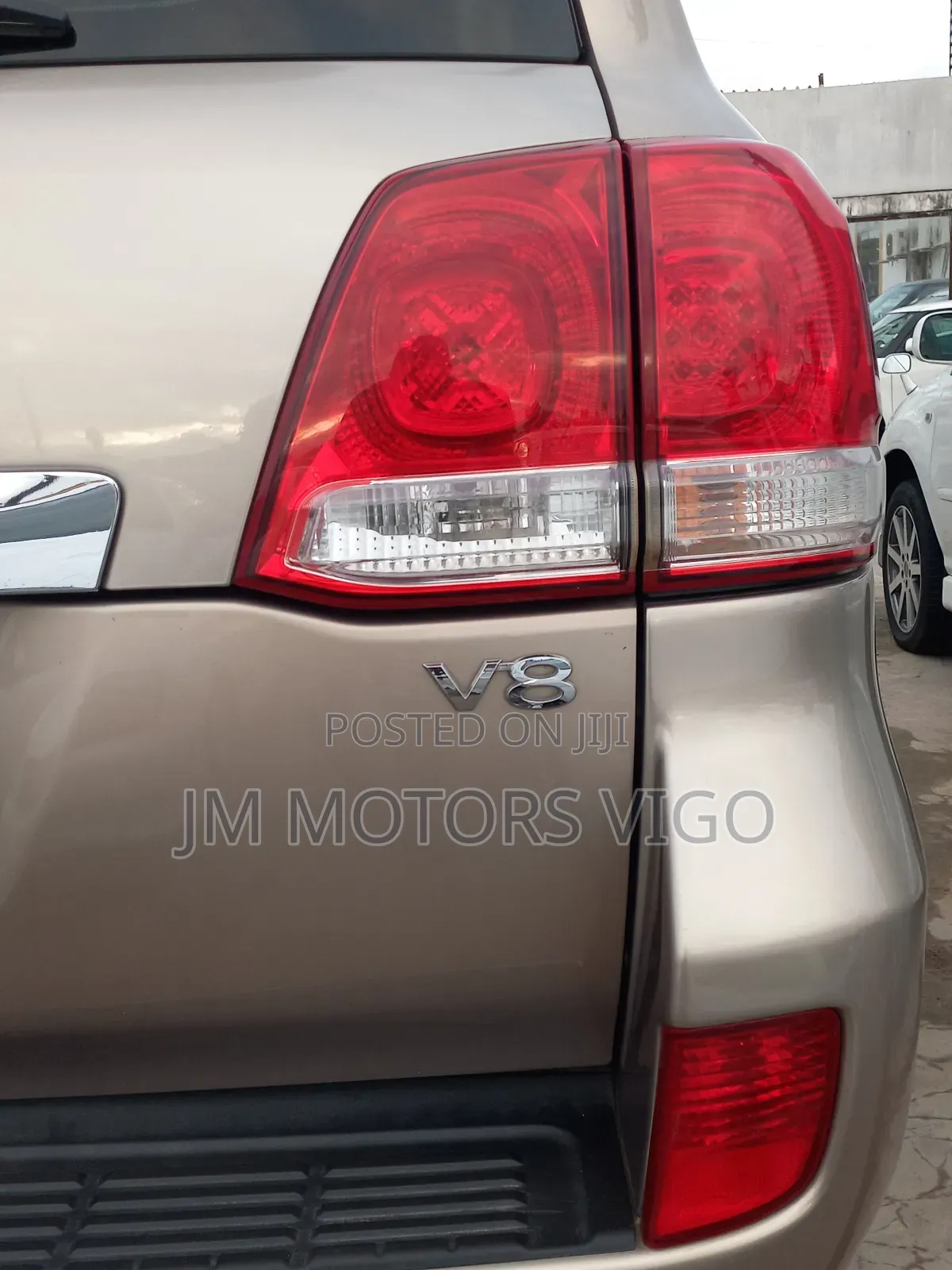 Toyota Land Cruiser 2010 Gold