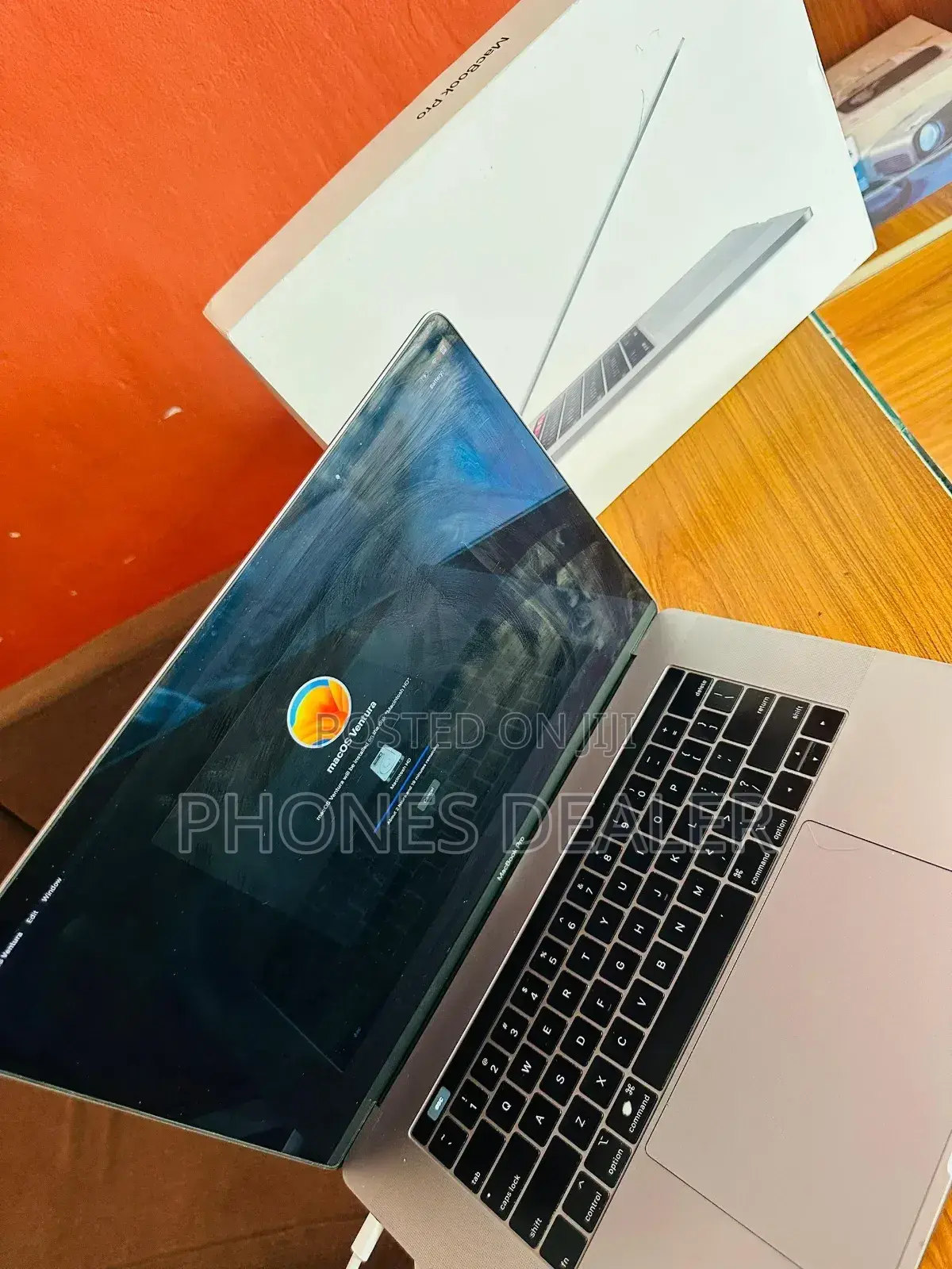 Laptop Apple MacBook Pro 2018 16GB Intel Core I7 SSD 256GB