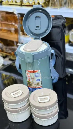 Leak-Proof Lunch Box for Office, School and Outdoor Picnic