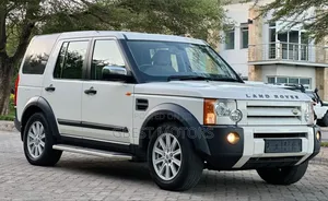 Photo - Land Rover Discovery 2009 White