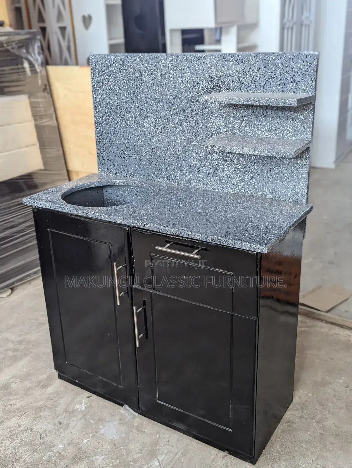 Kitchen Cabinet Milango Miwili Yenye Kibao Juu