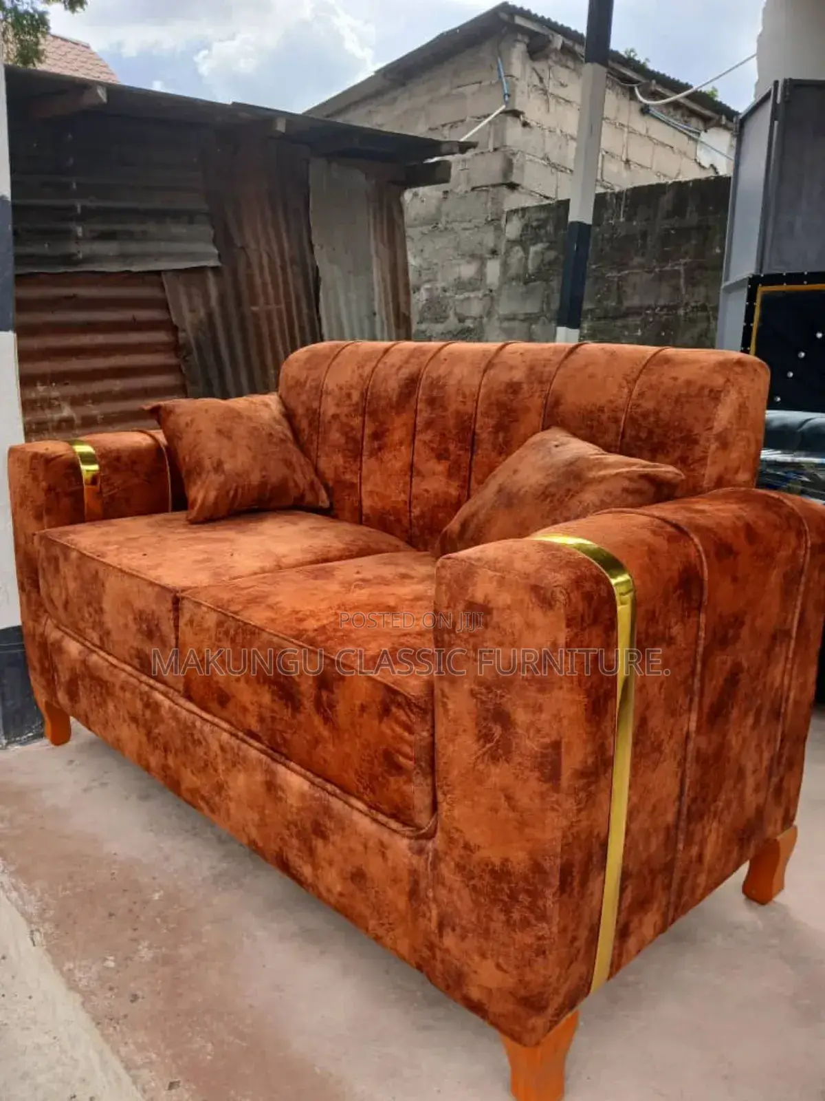 Sofa La Watu Lina Fibres Na Spring