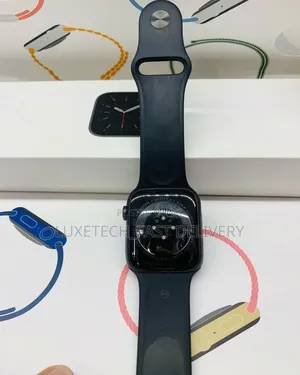 Apple Smart Watch Series 6 (44mm)