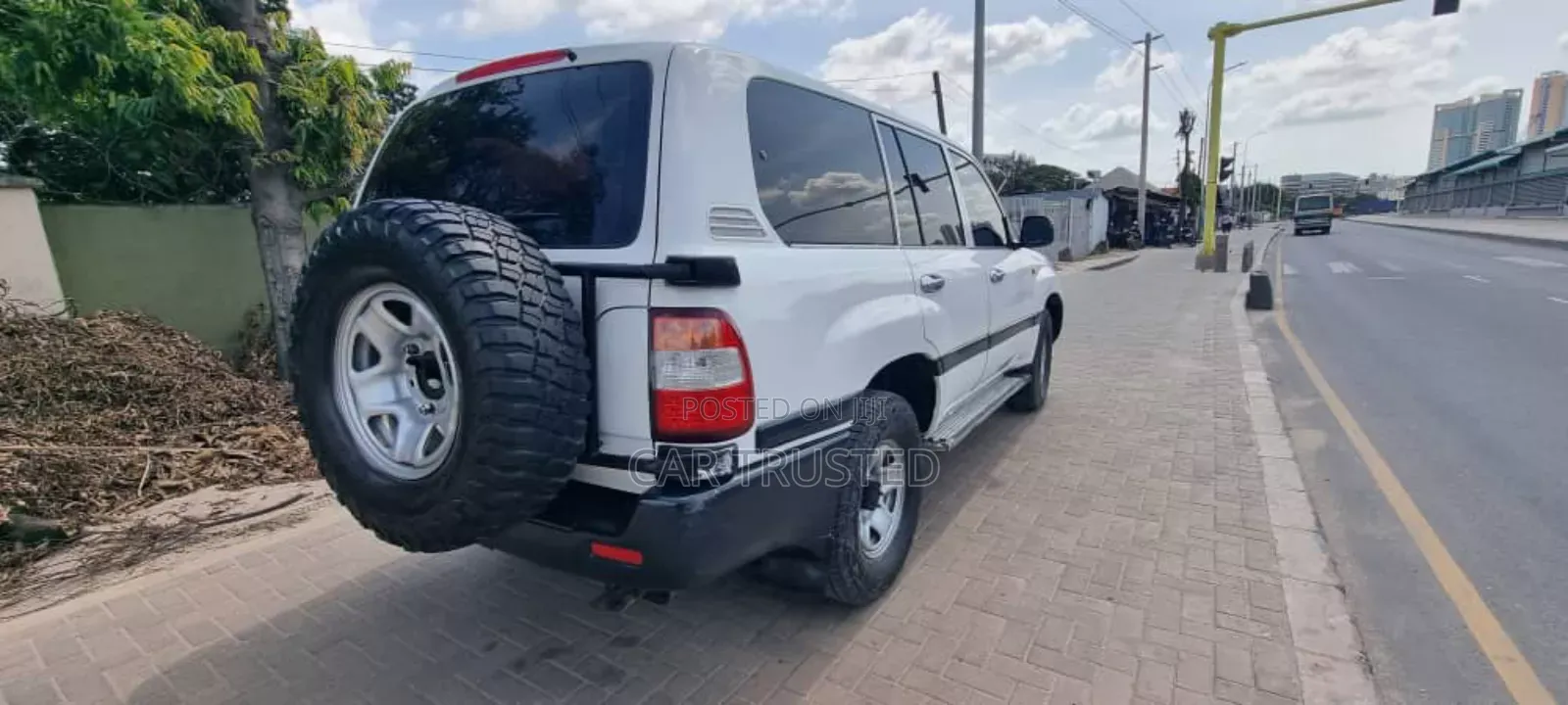 Toyota Land Cruiser 100 4.2 TD 2004 White