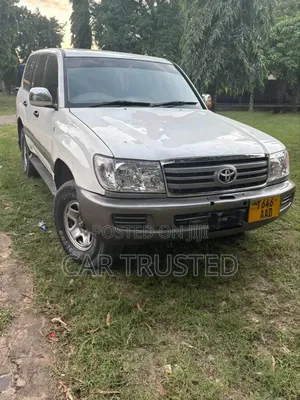 Toyota Land Cruiser HDJ 100 2003 White