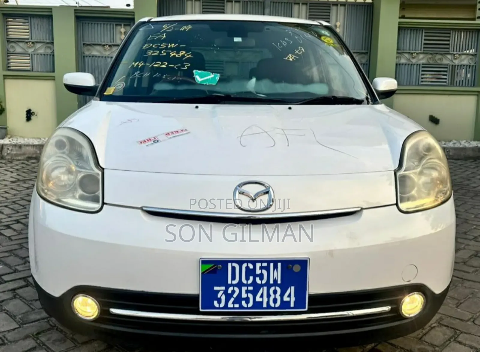 Mazda Verisa 2011 Pearl