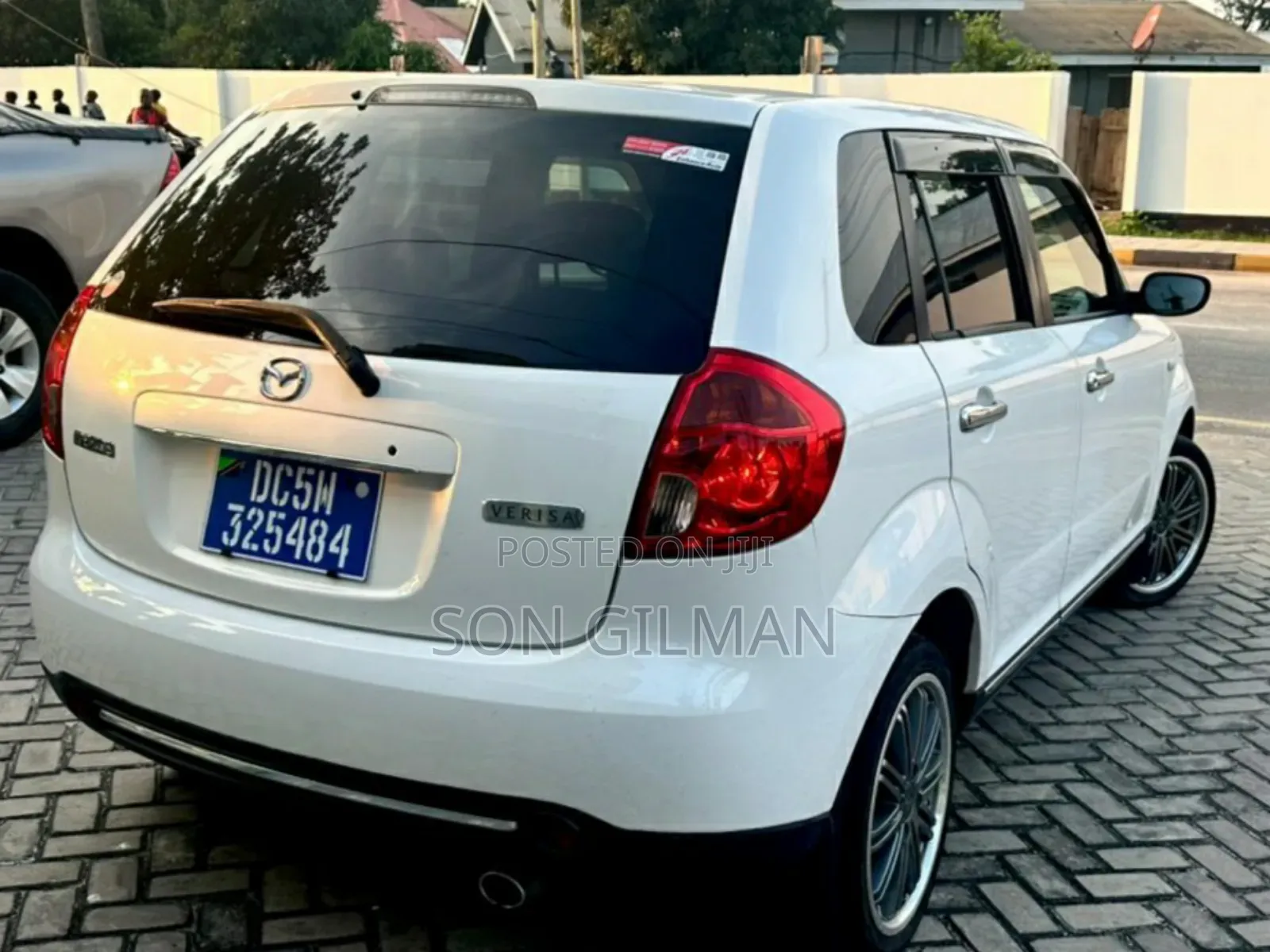 Mazda Verisa 2011 Pearl