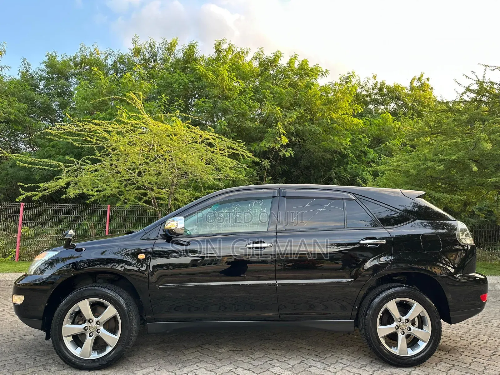 Toyota Harrier 2012 Black
