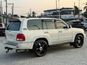 Toyota Land Cruiser 2001 White