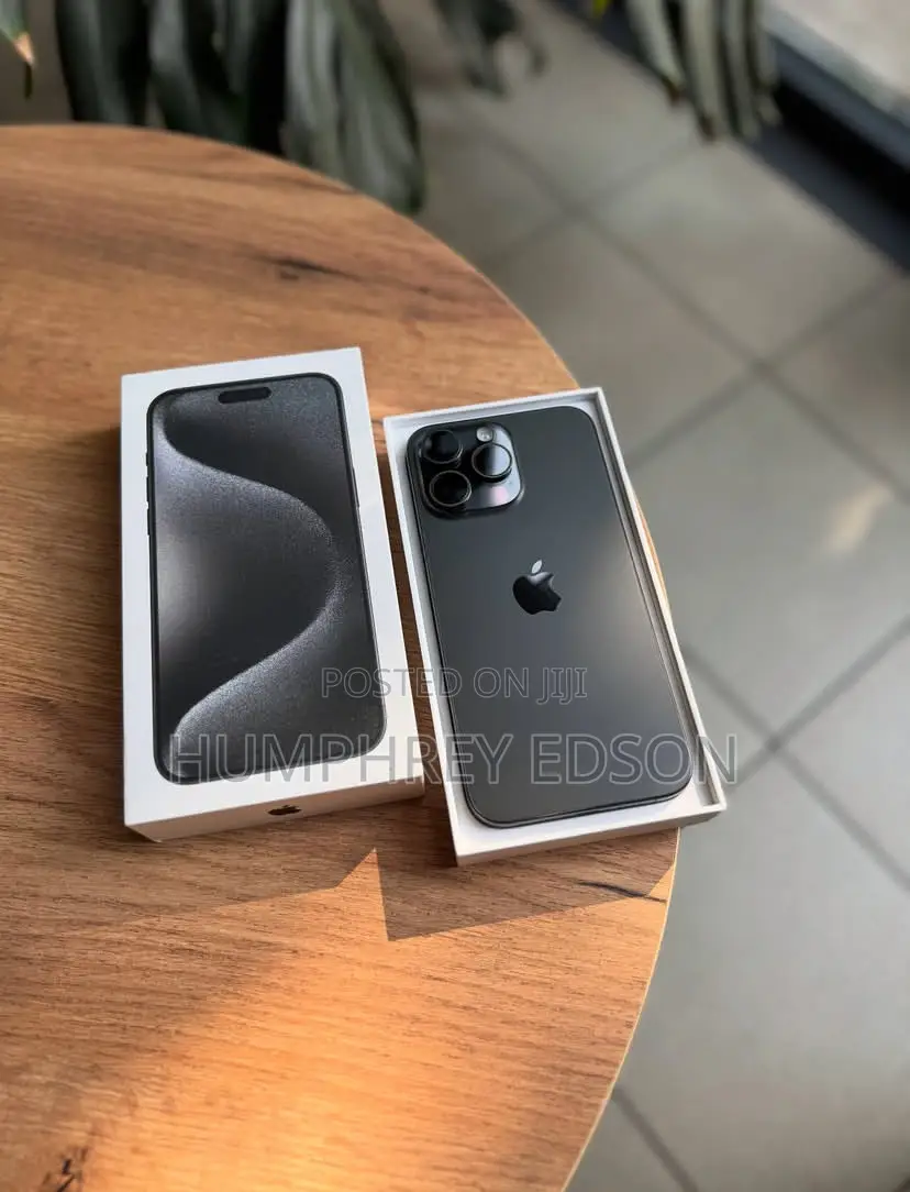 New Apple iPhone 16 Pro Max 256 GB Black