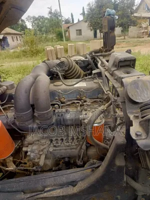 Fuso Tipa Engine 17