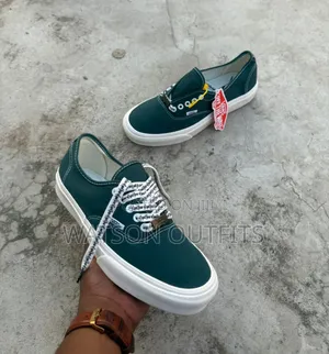 Women's and Men's Original Leather Vans Classic and Smart