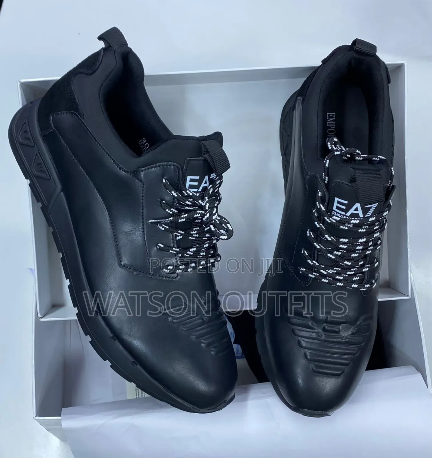 Men's Emporio Armani Leather Materials Sneakers or Shoes