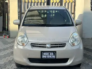 Toyota Passo 2012 Beige