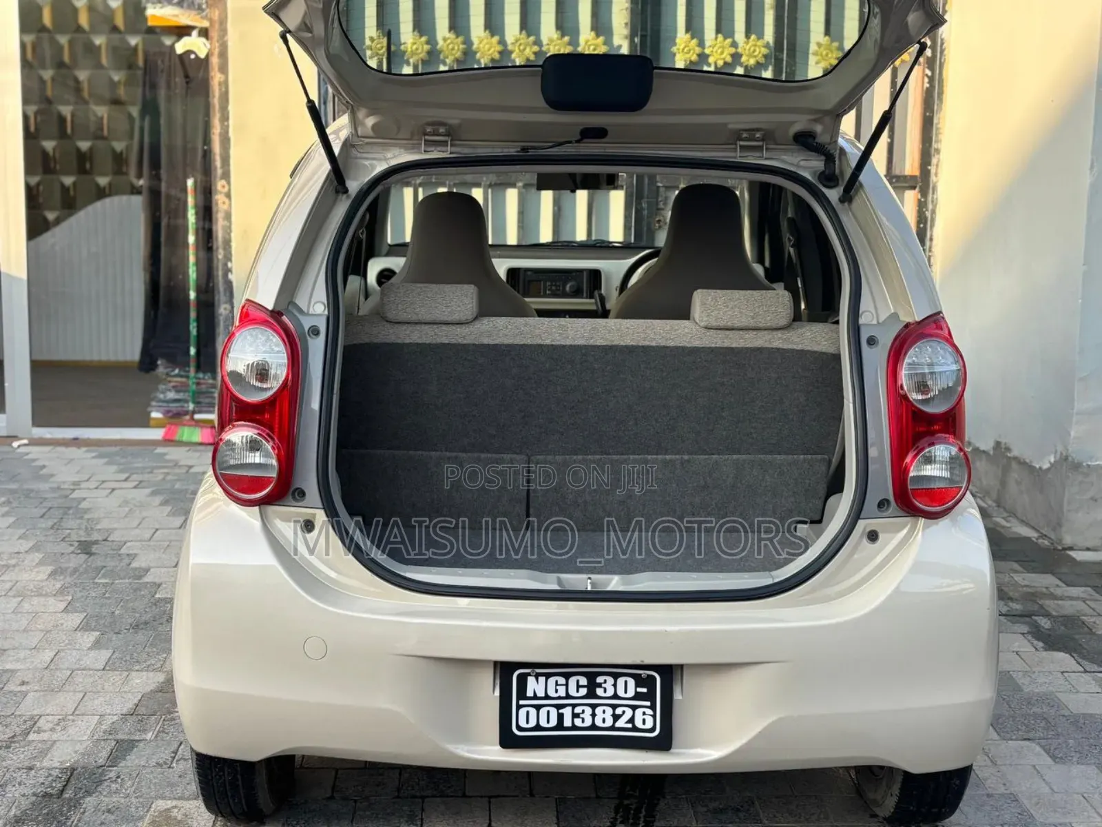 Toyota Passo 2012 Beige