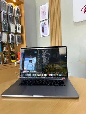 Laptop Apple MacBook Pro 2018 16GB Intel Core I7 SSD 256GB