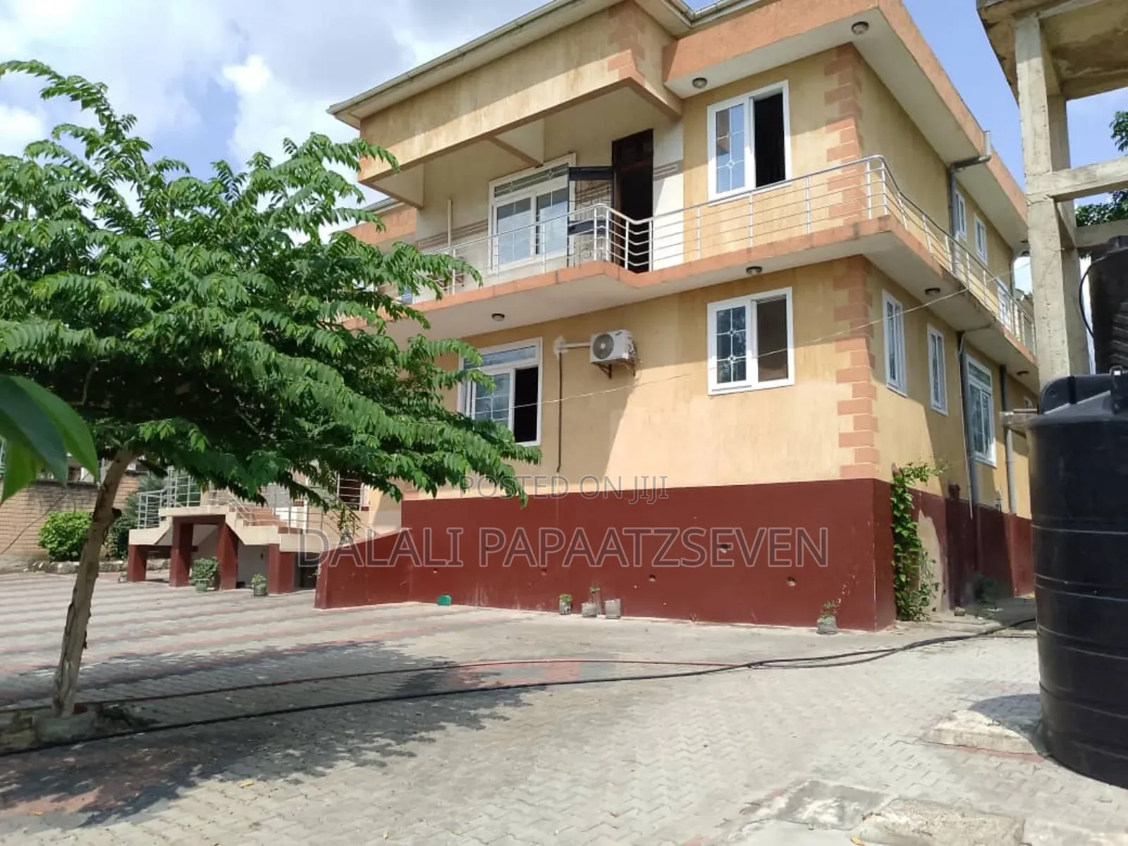 5bdrm House in Dalalipapaatzseven, Bunju for rent