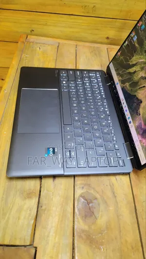 Laptop HP Spectre 14 16GB Intel Core I3 SSD 1T