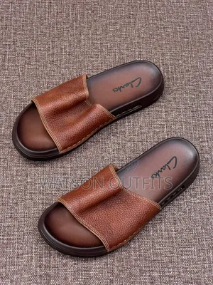 Men's Typical Leather Materials Sandals With Decorated Clark