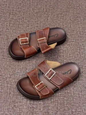 Men's Typical Leather Materials Sandals With Decorated Clark
