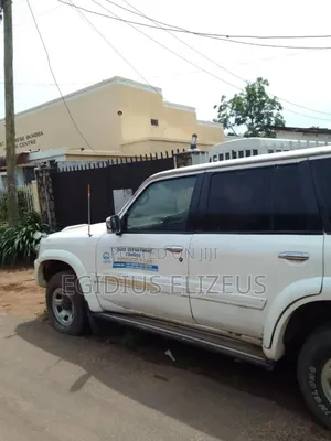 Nissan Patrol 2002 White