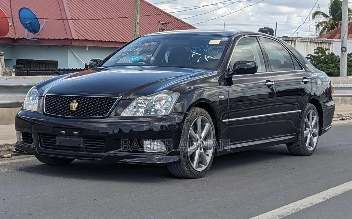 Toyota Crown 2006 Black
