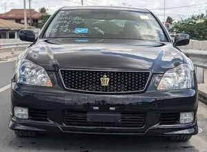 Photo - Toyota Crown 2006 Black