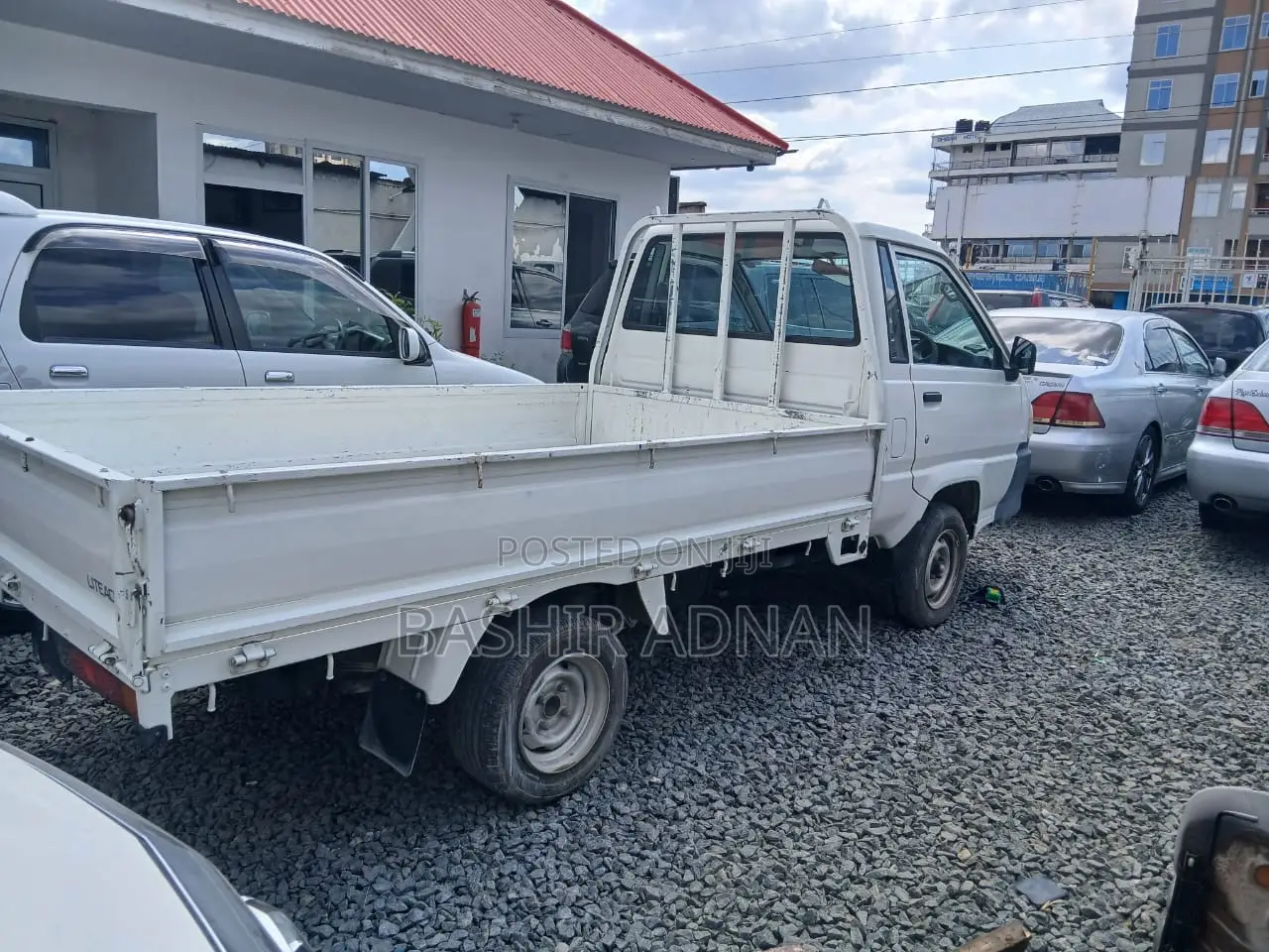 Toyota Liteace 1 Tonne Mpya(Unregistered) Chasis.