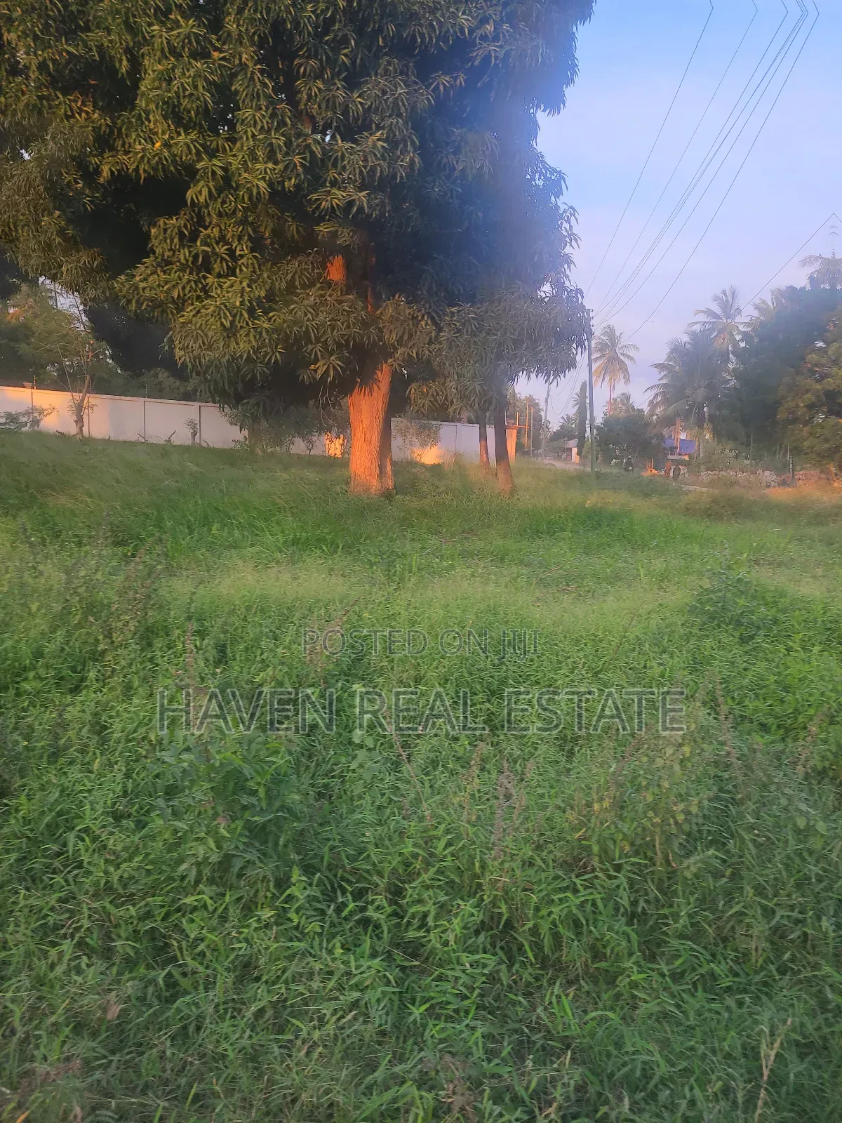Kiwanja Kinauzwa Kigamboni
