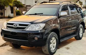 Toyota Fortuner 2005 Black