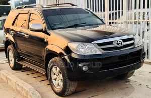 Toyota Fortuner 2005 Black