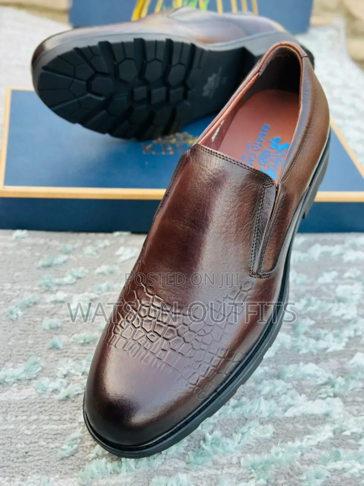 Exceptional and Exciting Men's Low Shoes,Renato Castello