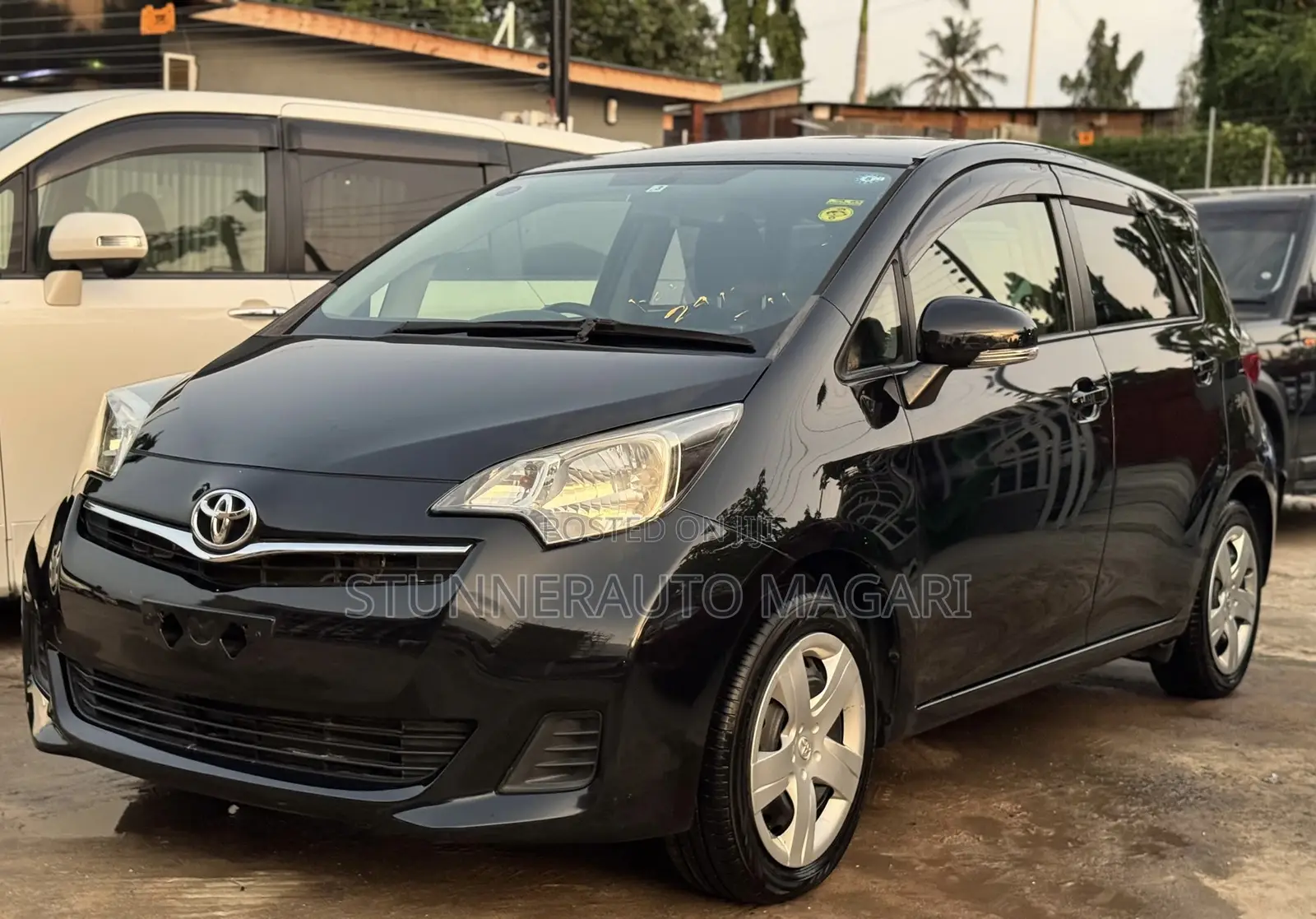 Toyota Ractis 2014 Black