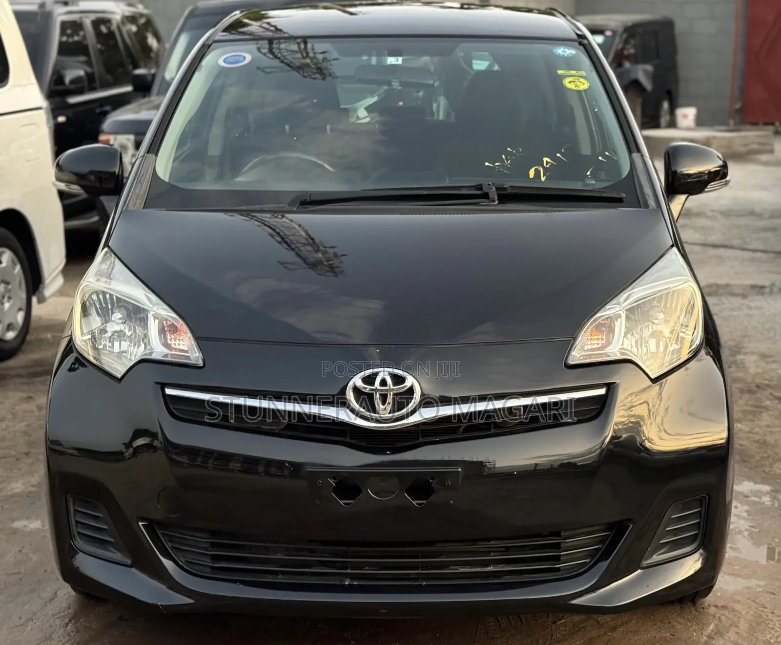 Toyota Ractis 2014 Black