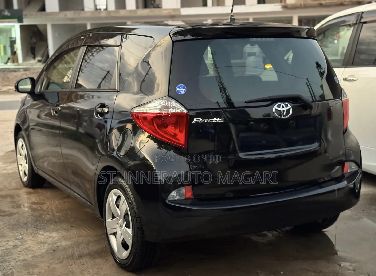 Toyota Ractis 2014 Black