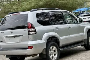 Toyota Land Cruiser Prado 2004 Silver