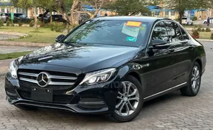 Mercedes-Benz C200 2014 Black