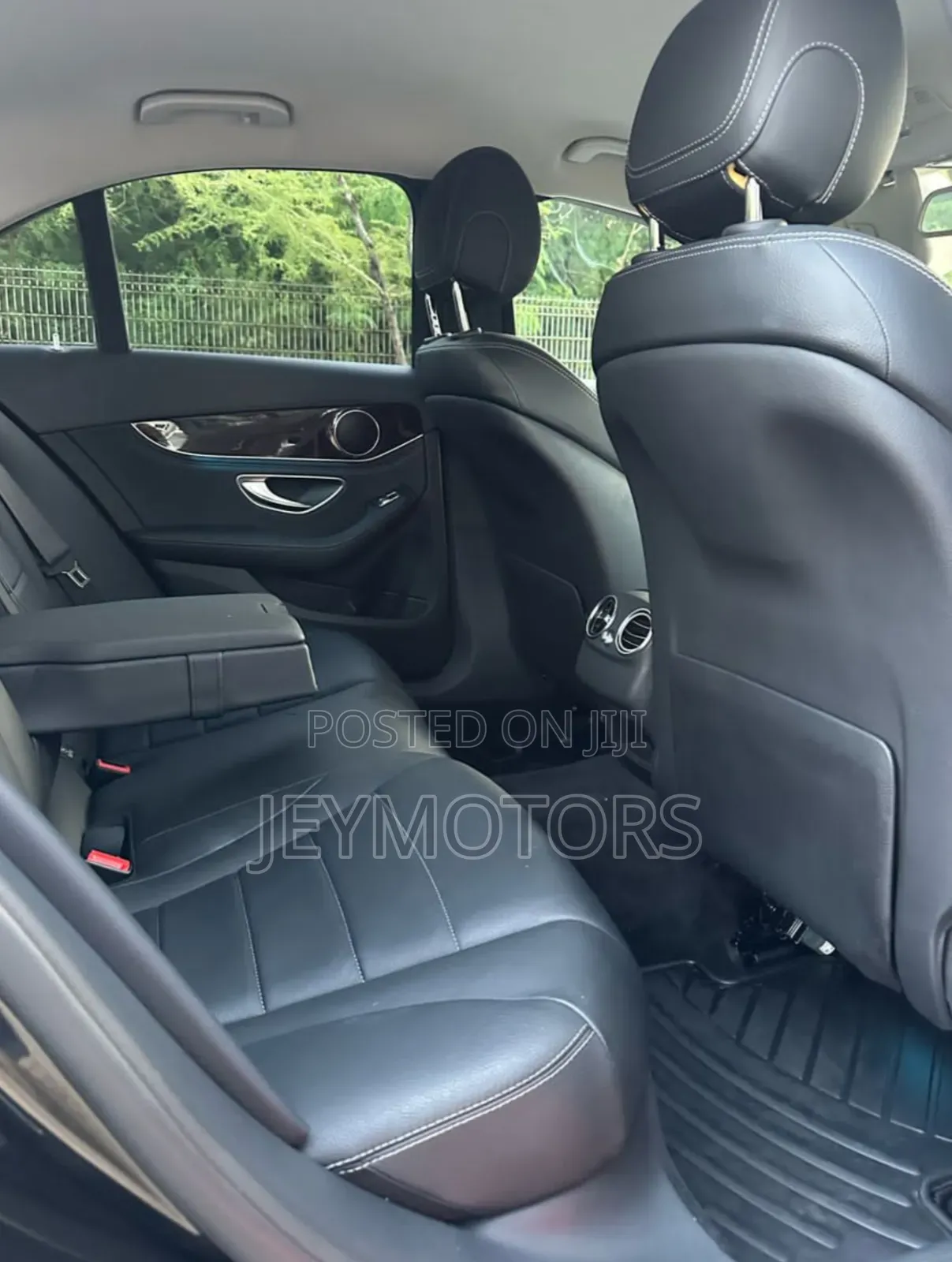 Mercedes-Benz C200 2014 Black