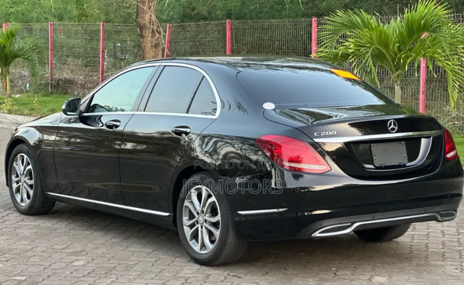 Mercedes-Benz C200 2014 Black
