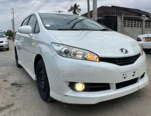 Toyota Wish 2009 White