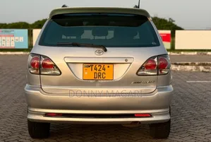 Toyota Harrier 2002 Silver
