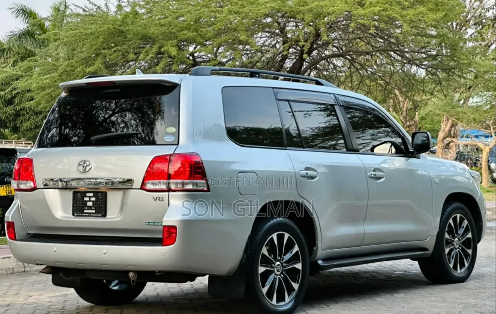 Toyota Land Cruiser 2009 Silver