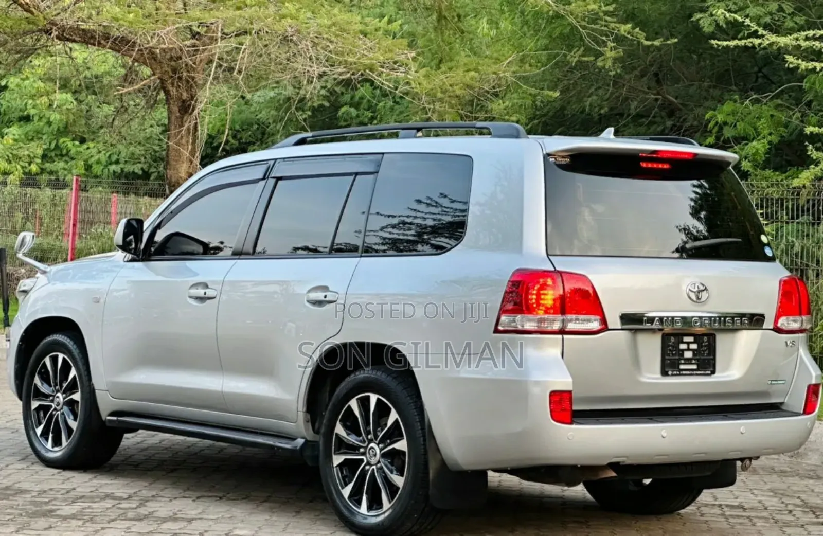 Toyota Land Cruiser 2009 Silver