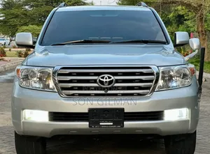 Toyota Land Cruiser 2009 Silver