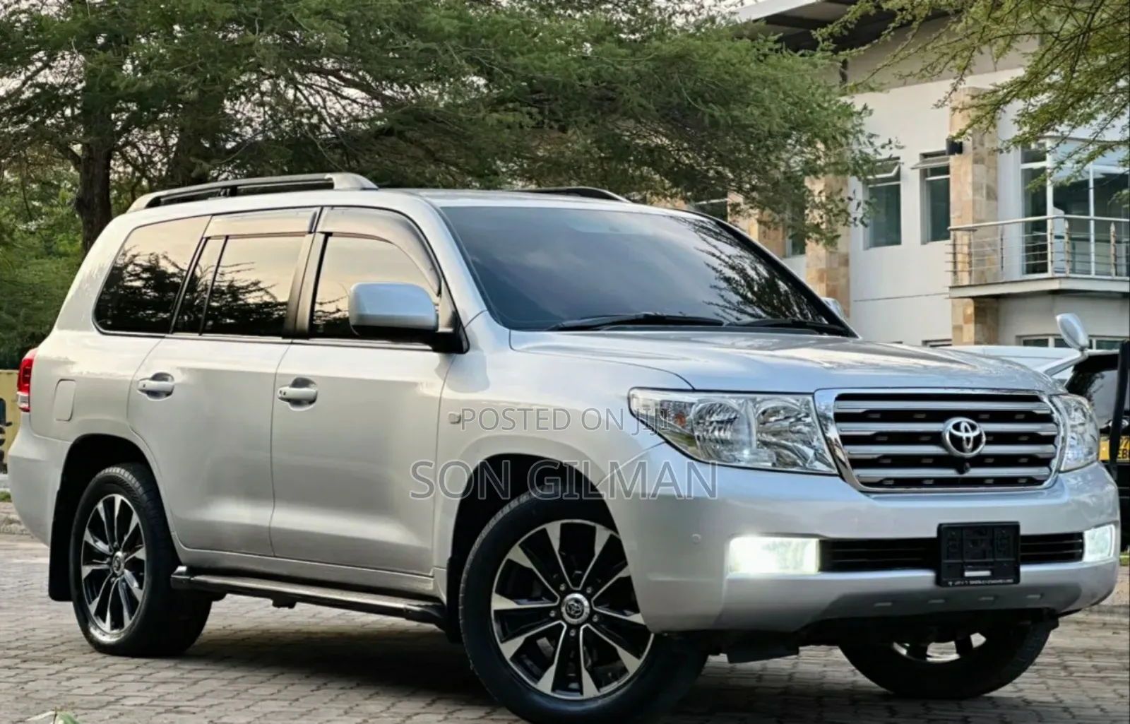 Toyota Land Cruiser 2009 Silver