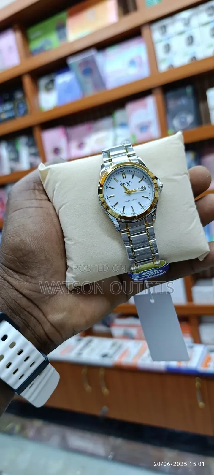 Unisex Waterproof Analog Watches New and Original